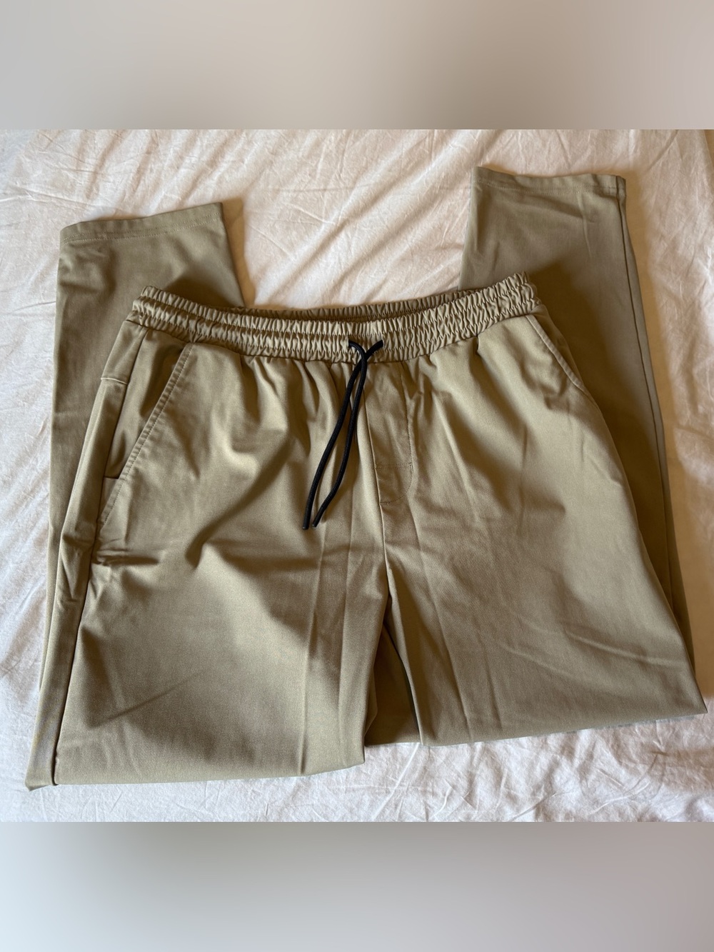 Men's Old Navy Tech Hybrid Active Khaki Drawstring Casual Pants Size Large Tall - Picture 6 of 7